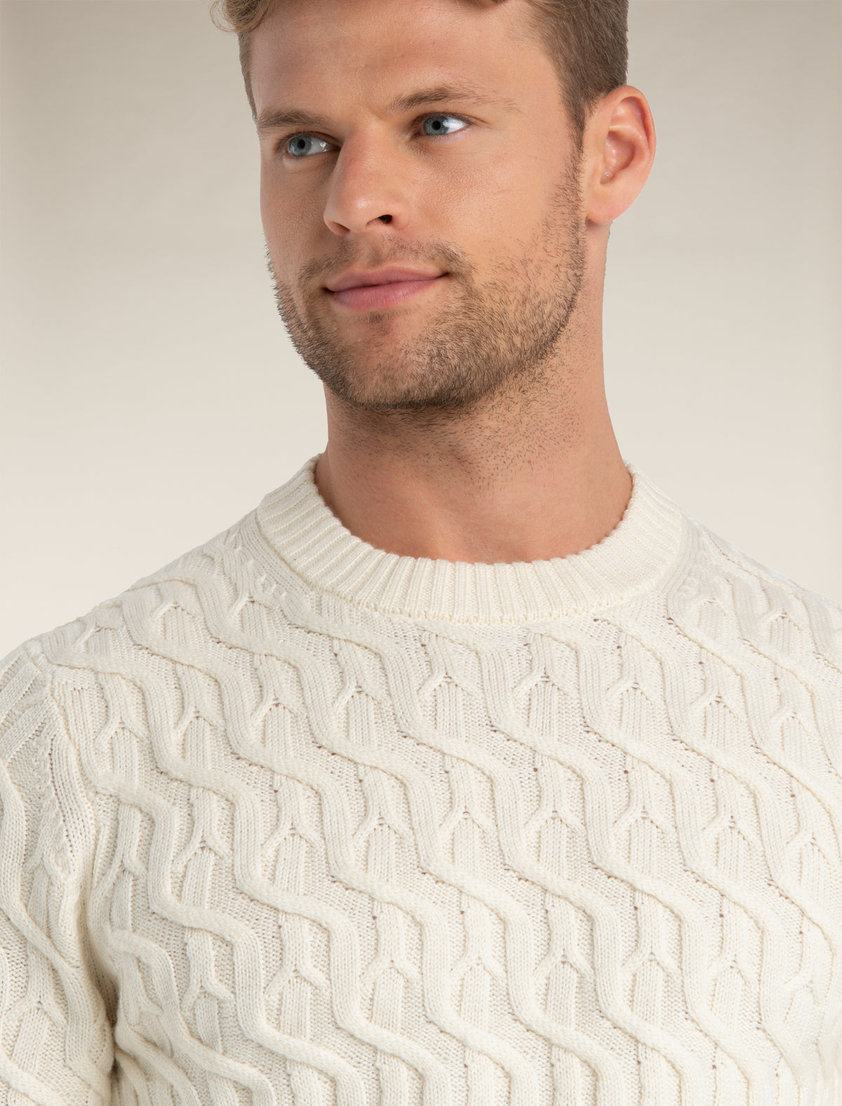 Men's Merino Cable Knit Crewe Sweater Undyed - 3