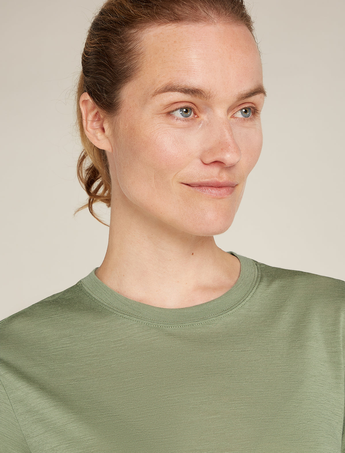 Women's Merino 150 Tech Lite Short Sleeve Relaxed T-Shirt Oil/Black/Silver - 5