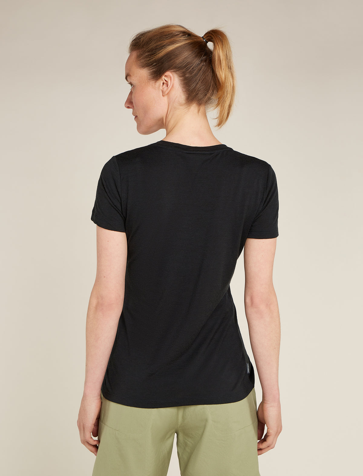 Women's Merino 150 Tech Lite Short Sleeve Scoop T-Shirt Icebreaker Logo Reflections  - 2