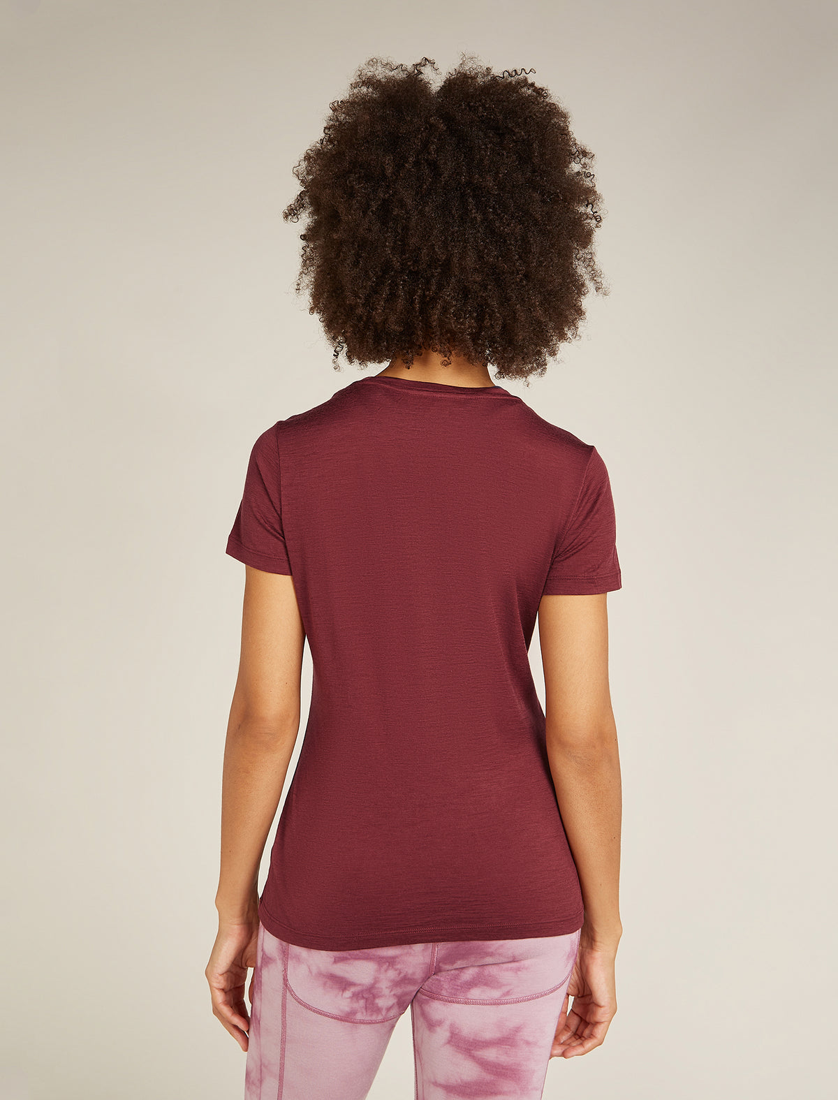 Women's Merino 150 Tech Lite Short Sleeve Scoop T-Shirt Icebreaker Logo Reflections  - 2