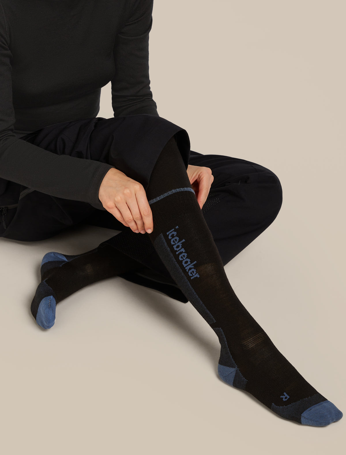 Women's Merino Ski+ Ultralight Over The Calf Socks Black/Dawn - 2