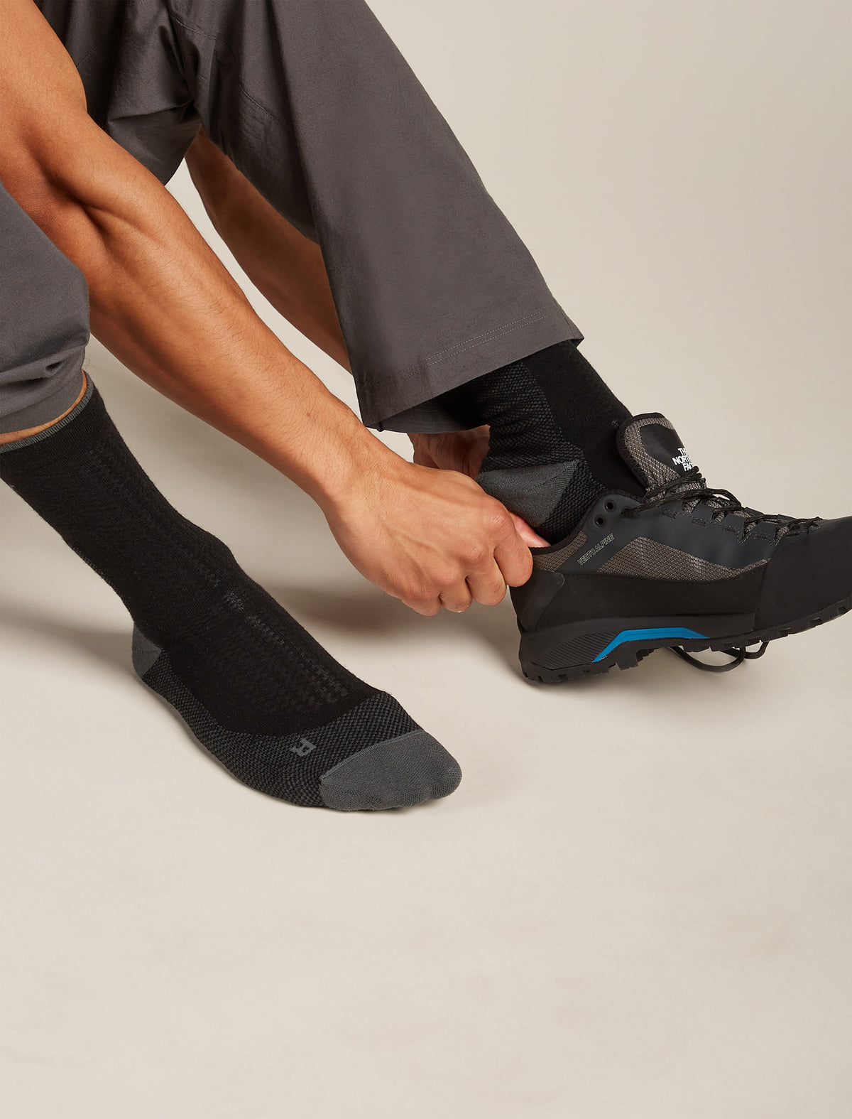Men's Merino Hike+ Ultralight Crew Socks Black/Obsidian - 1