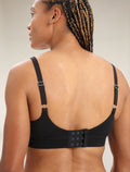 Women's Queens Clasp Bra Black - 3