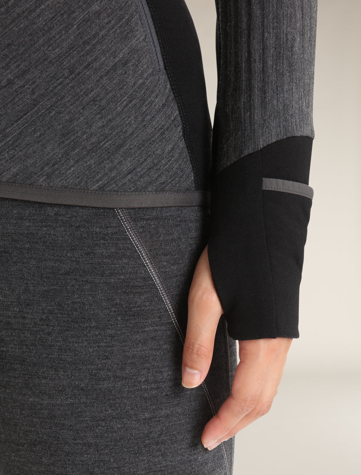 Women's Descender Long Sleeve Zip Jacket Jet Heather/Black - 8
