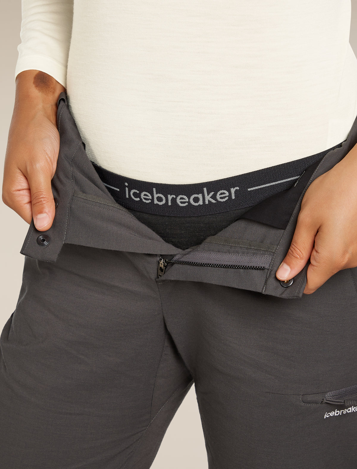 Women's Merino 200 Oasis Thermal Shorts Black - 4