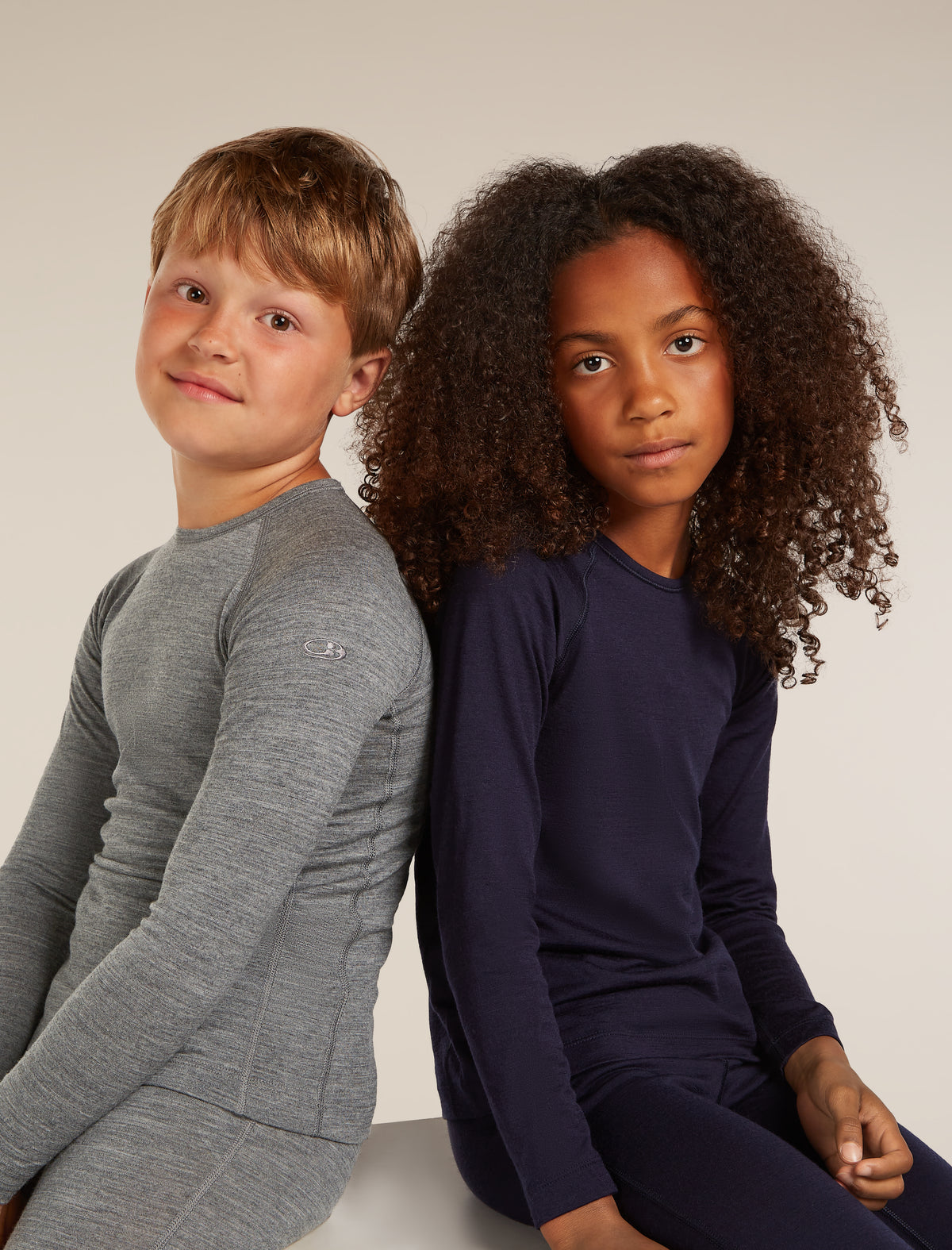 Kids’ Merino 200 Oasis Long Sleeve Crewe Thermal Top Gritstone Heather - 13