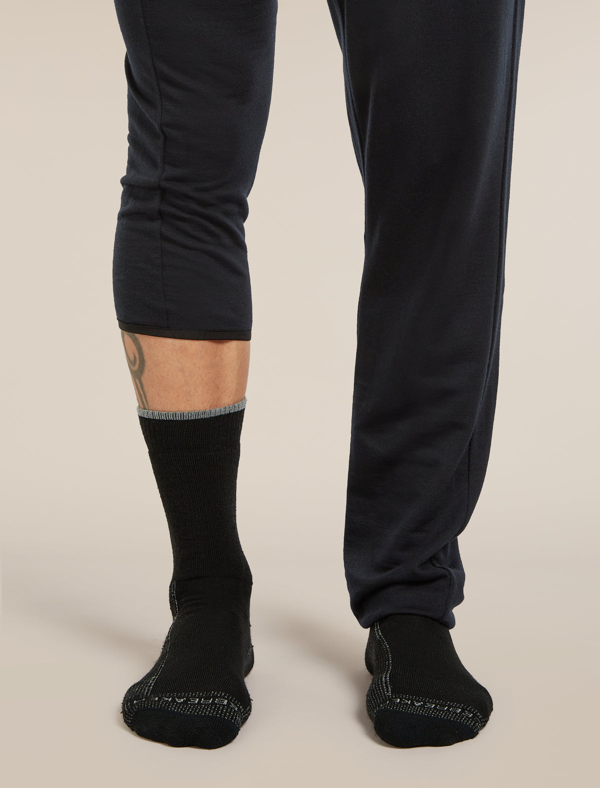 Merino Hike Medium Crew Socks Black/Alloy - 4