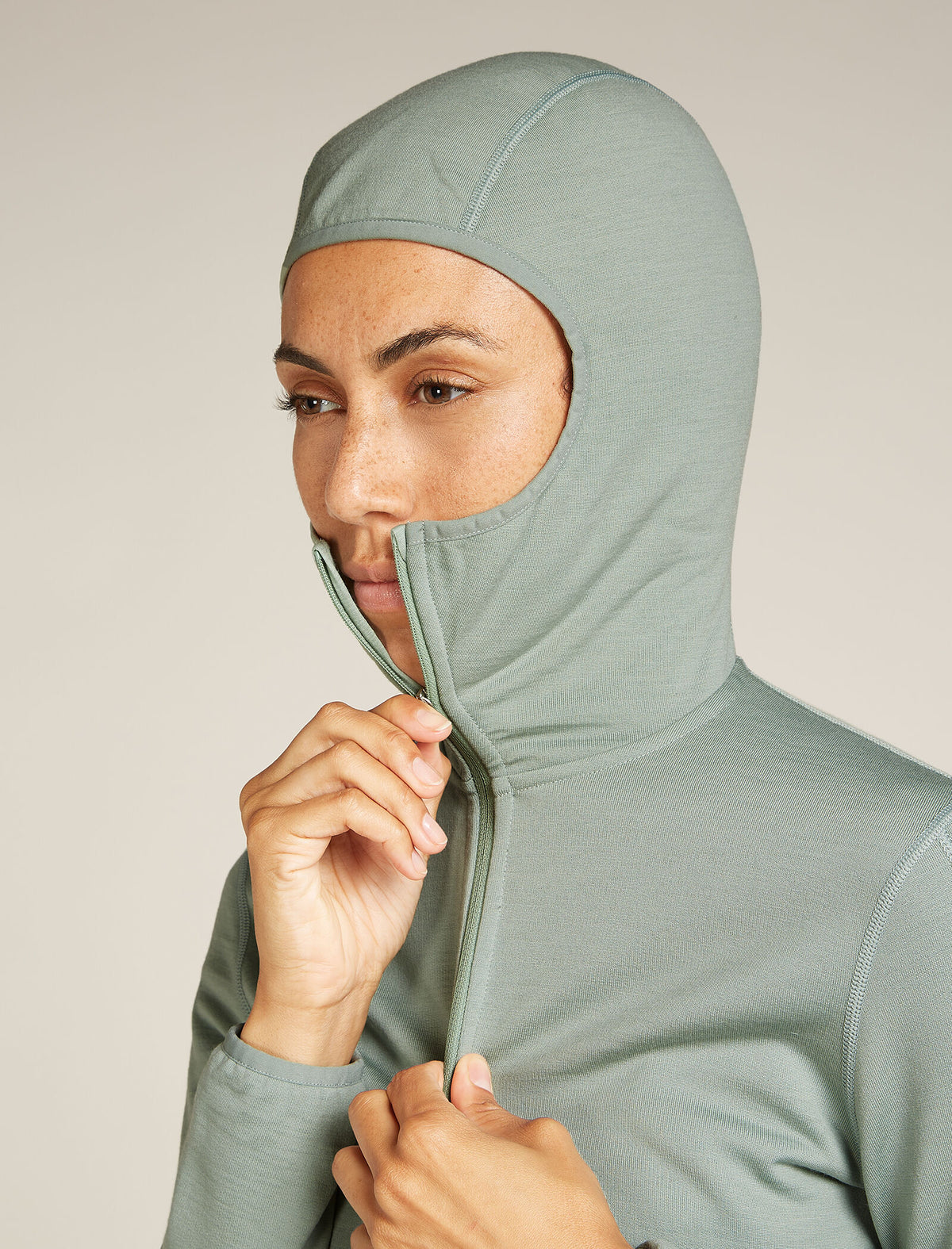 Women's Merino 560 Realfleece™ Elemental Long Sleeve Zip Hoodie Moss - 9