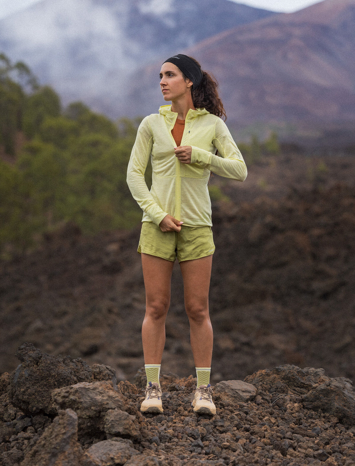 Women's Merino Blend 200 Realfleece™ Descender Long Sleeve Zip Hoodie Citrine - 4